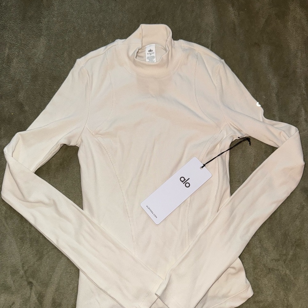 Alo Cream Long Sleeve Top mock neck